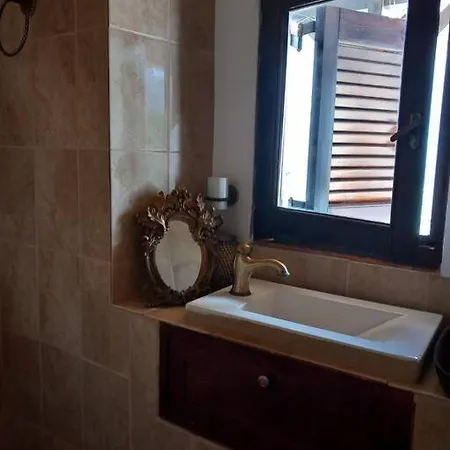 Saint Anna Country House. * آيا آنا